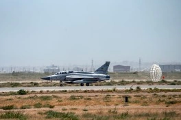 Hərbi pilotlar “JF-17C", "Su-25ML" və "L-39"-larla döyüş manevrləri üzrə tapşırıqları yerinə yetirib - FOTO