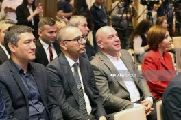 “İctimai proseslər media müstəvisində” mövzusunda forum keçirilib - FOTO - YENİLƏNİB