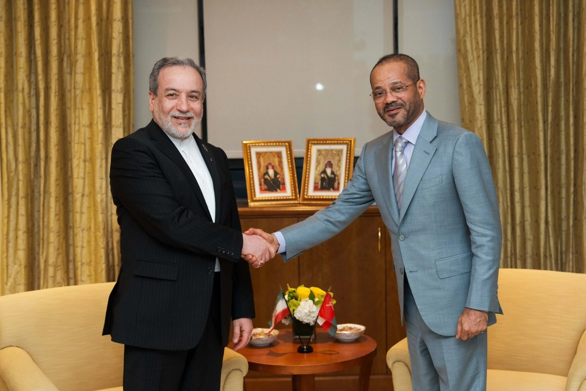 Oman və İran XİN rəhbərləri Hörmüz boğazını müzakirə edib