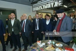 Bakıda Qırğız Ticarət Evinin açılış mərasimi keçirilib - FOTO