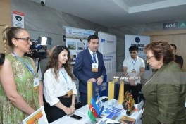 Ali təhsil müəssisələrinin sərgisi başa çatıb - FOTO