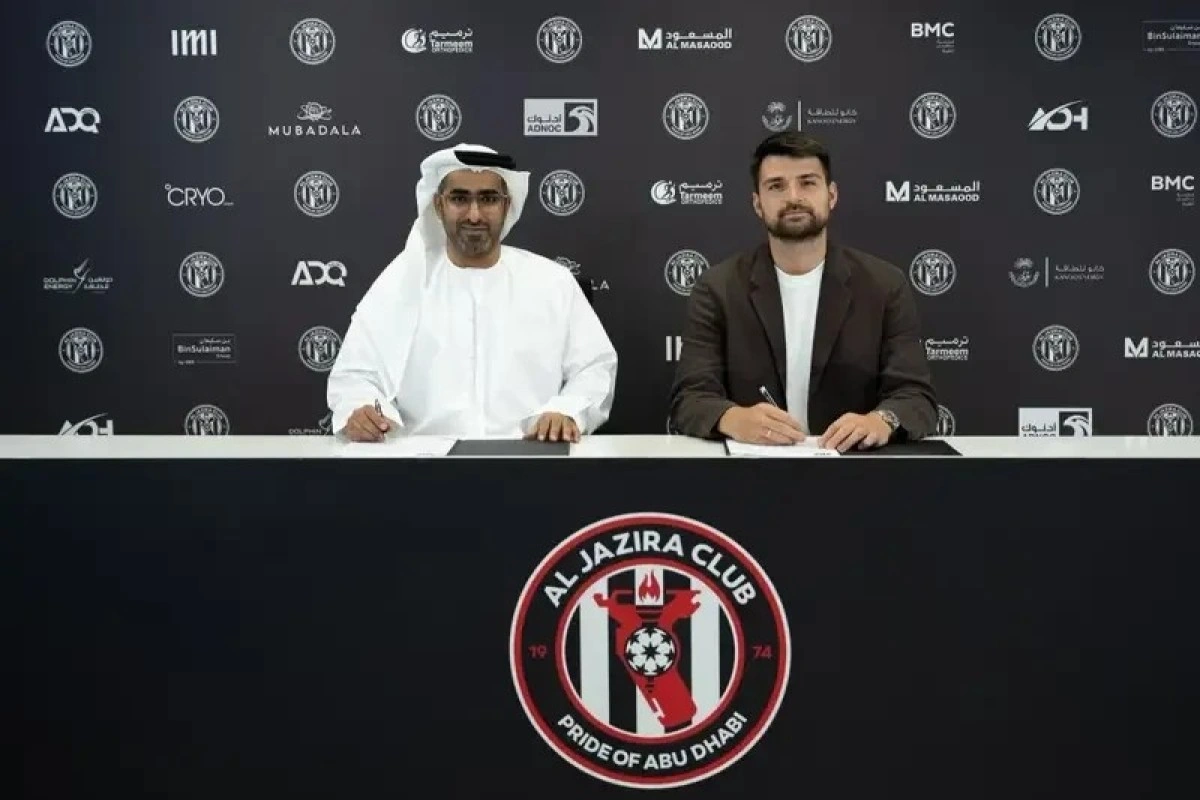 “Beşiktaş”dan ayrılan qapıçı Ersin Destanoğlu BƏƏ klubuna keçib