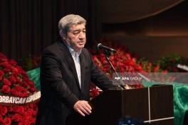 Nəriman Həsənzadə ilə vida mərasimi keçirilib, Prezident və Birinci vitse-prezident əklil göndərib - FOTO - YENİLƏNİB-1