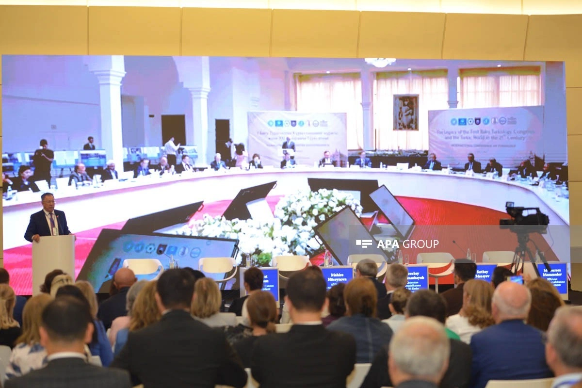 “Türk dilləri, ədəbiyyatları və tarixlərinin tədrisi müasir çağırışlar kontekstində” adlı beynəlxalq konfrans keçirilib - FOTO