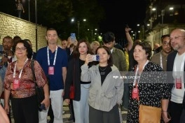 Xarici qonaqlar Şuşada Qarabağ küçəsi ilə tanış olublar