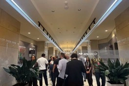 IV Şuşa Qlobal Media Forumunun iştirakçıları Xankəndidə Zəfər parkını ziyarət edib - FOTO