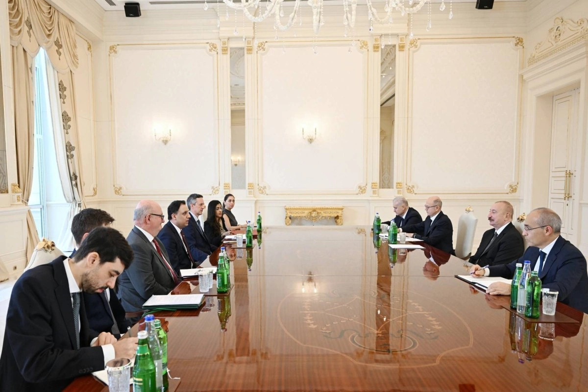 Britaniya səfiri: Azərbaycanla iqtisadi artıma töhfə verən tərəfdaşlığımızı daha da gücləndiririk - FOTO