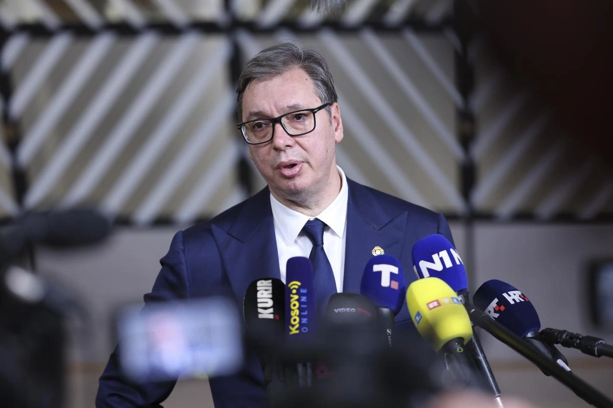Vuçiç: ABŞ yaxın 48 saat ərzində İrana zərbə endirə bilər