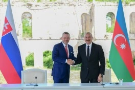 Azərbaycan və Slovakiya prezidentləri Şuşada mətbuata bəyanatlarla çıxış ediblər - FOTO - VİDEO - YENİLƏNİB-1