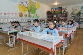 Emin Əmrullayev Qaxda tədris prosesi ilə tanış olub