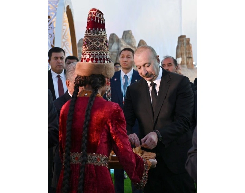 Prezident İlham Əliyev MDB Ölkələrinin Milli Kulinariya Festivalı ilə tanış olub, rəsmi qəbulda iştirak edib