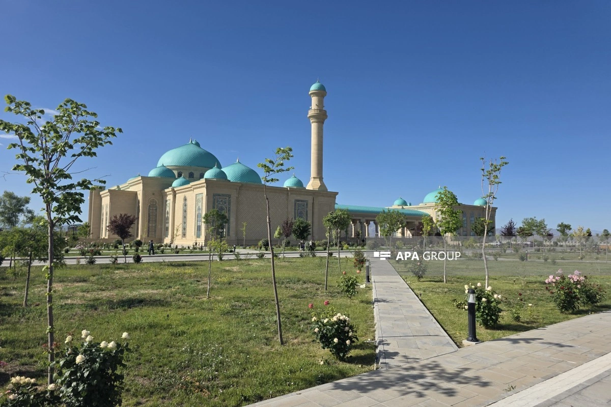 Naxçıvanda Qurban bayramı münasibətilə bayram namazı qılınıb