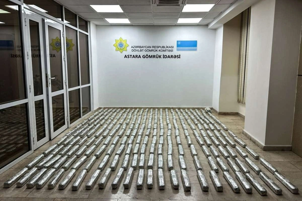Ölkədən tranzit yolla keçən yükdə xüsusilə külli miqdarda narkotik vasitə aşkarlanıb