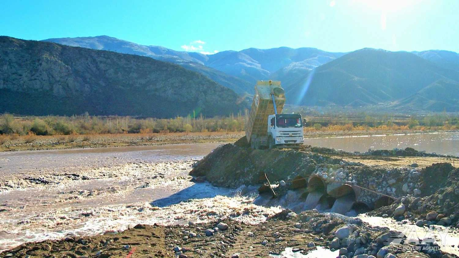 Bu yol Azərbaycanı Naxçıvanla birləşdirəcək  - Video