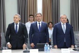 “Azərsun Holdinq”in dəstəyi ilə “Mediada Azərbaycan dili” kitabı nəşr olunub