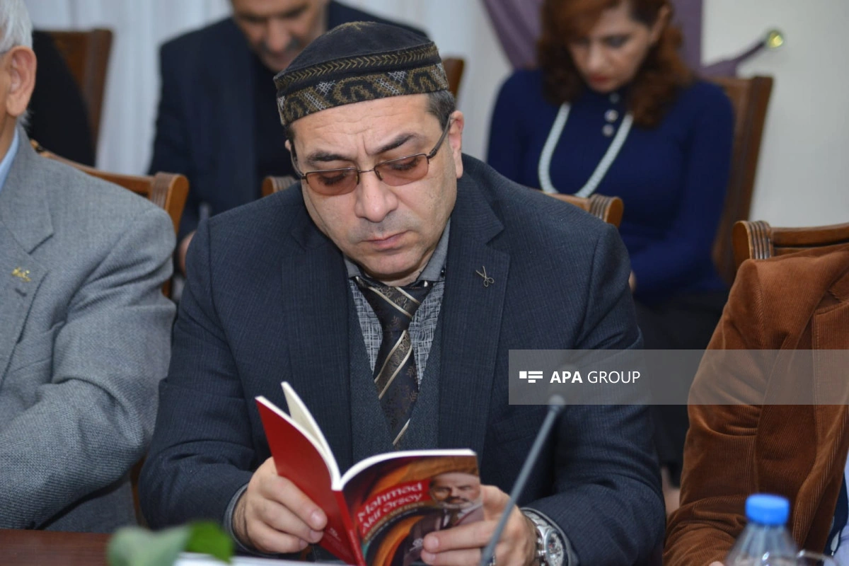 Bakıda Mehmet Akif Ersoyun şeir kitabının təqdimat mərasimi keçirilib