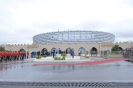 WUF13: BMT-nin və Azərbaycanın bayraqları qaldırılıb - FOTO