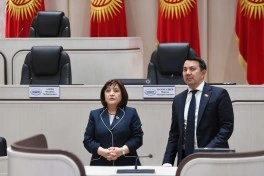 Sahibə Qafarova Qırğızıstan parlamentinin sədri ilə görüşüb - FOTO