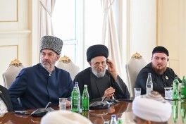 Prezident İlham Əliyev Bakıda keçirilən beynəlxalq konfransların iştirakçılarını qəbul edib