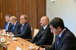 Azərbaycan və Almaniya prezidentlərinin geniş tərkibdə görüşü olub