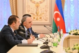 Kamran Əliyev Rusiya Baş prokuroru ilə əməkdaşlıq perspektivlərini müzakirə edib