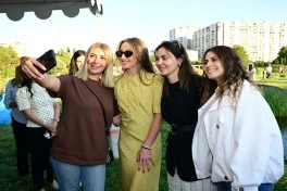 Leyla Əliyeva və Alona Əliyeva Xeyirxahlıq Festivalında iştirak ediblər