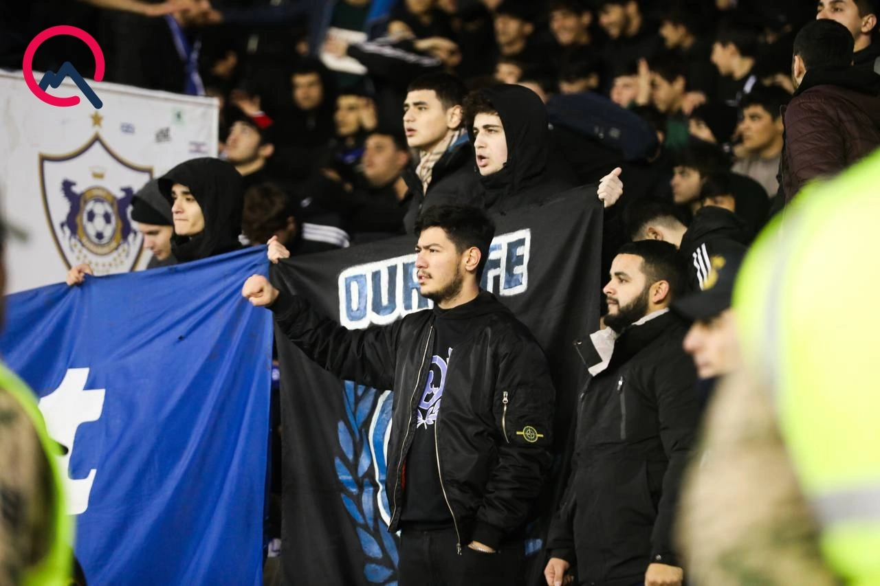 44-lər zəfər qazandırır...
- Fotosessiya