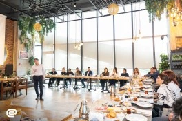 Expressbank “Sahibkarlar Günü” münasibətilə görüş keçirib