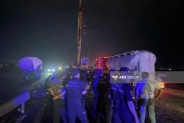 Sumqayıtda benzin daşıyan yük avtomobili teplovozla toqquşub, xəsarət alan var - FOTO - VİDEO