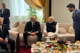 Prezident İlham Əliyev Bişkekdə Hindistan Baş naziri ilə söhbət edib - FOTO