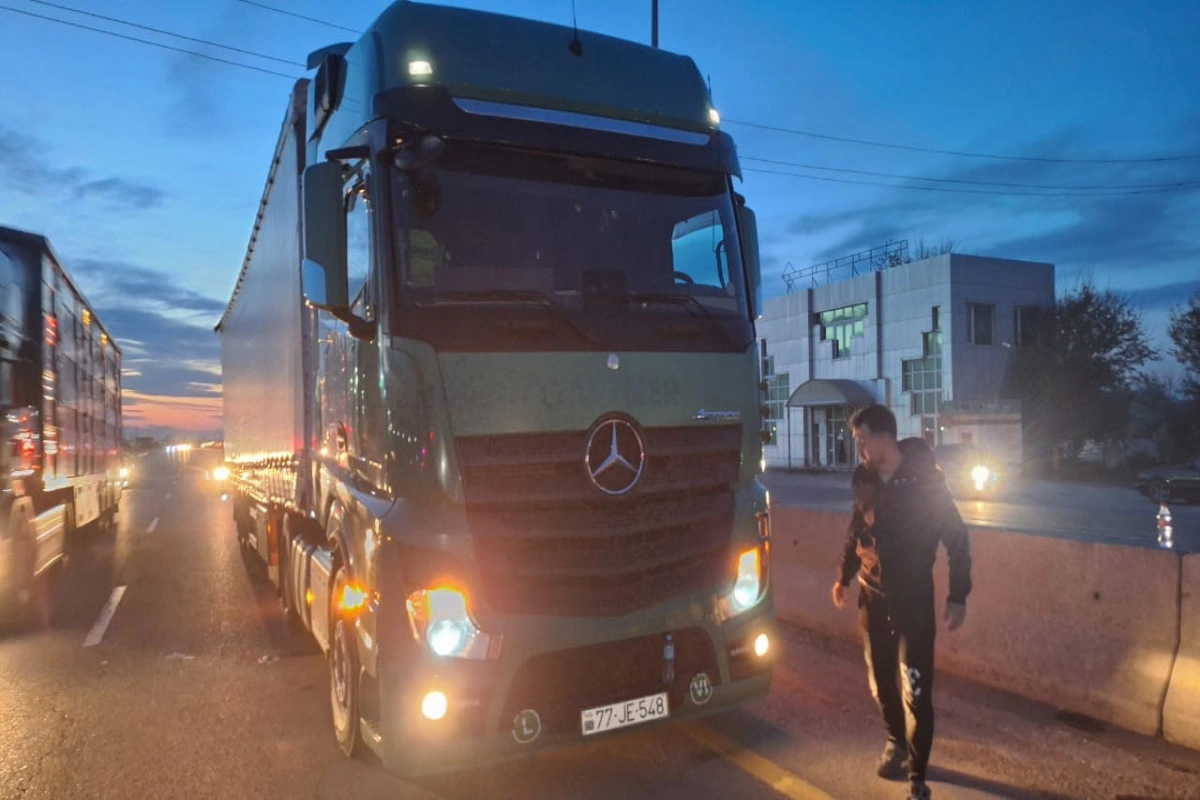 Ucarda "TIR"ın vurduğu piyada ölüb