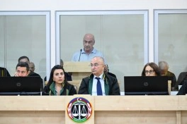 Arayik Harutyunyan və digərlərinin şikayətləri üzrə apellyasiya məhkəməsində hakimlər kollegiyası müşavirəyə gedib