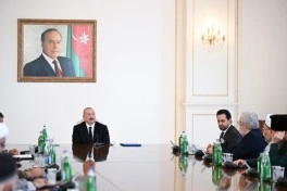 Prezident İlham Əliyev Bakıda keçirilən beynəlxalq konfransların iştirakçılarını qəbul edib