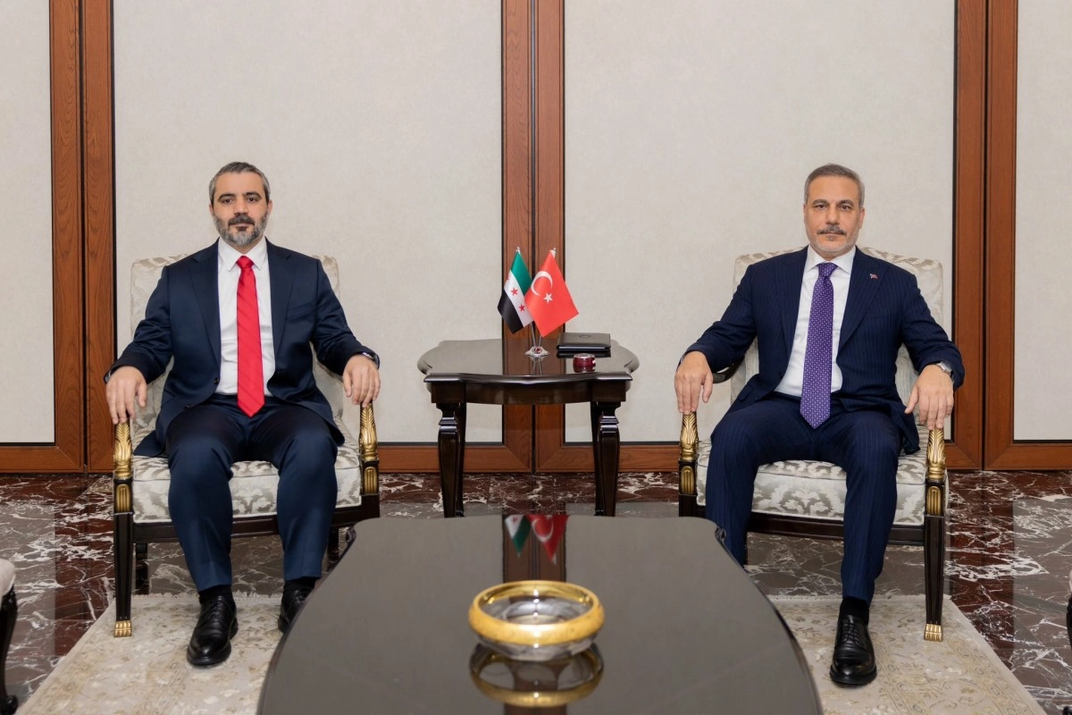 Hakan Fidan Ankarada Suriyanın xarici işlər naziri ilə görüşüb